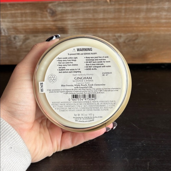 Bath & Body Works Gingham 3-Wick Candle | New - Picture 4 of 4